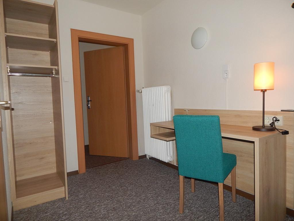 Hotel-Lindenhof Rauschenberg Room photo
